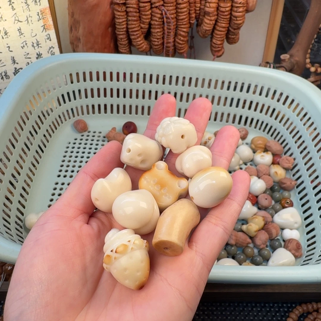 欢***囍柏香籽/百香籽吊坠菩提