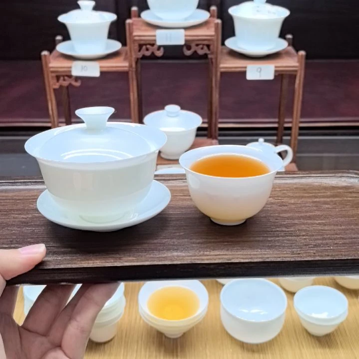 红*135毫升元宝+2个70毫升主人杯