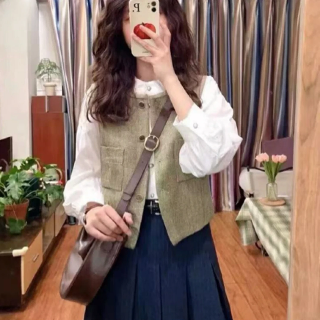 早秋设计感港风复古衬衫马甲半瓶三件套-3819