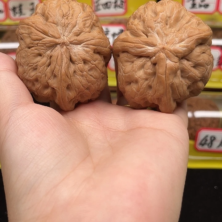 夏***海文玩核桃把件7号53尺83克驴打滚三棱