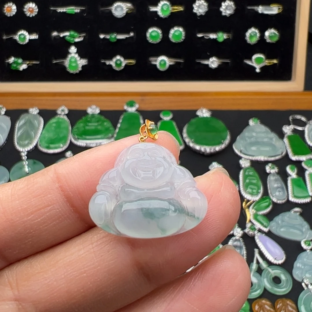 翡翠18K金镶嵌颈饰佛