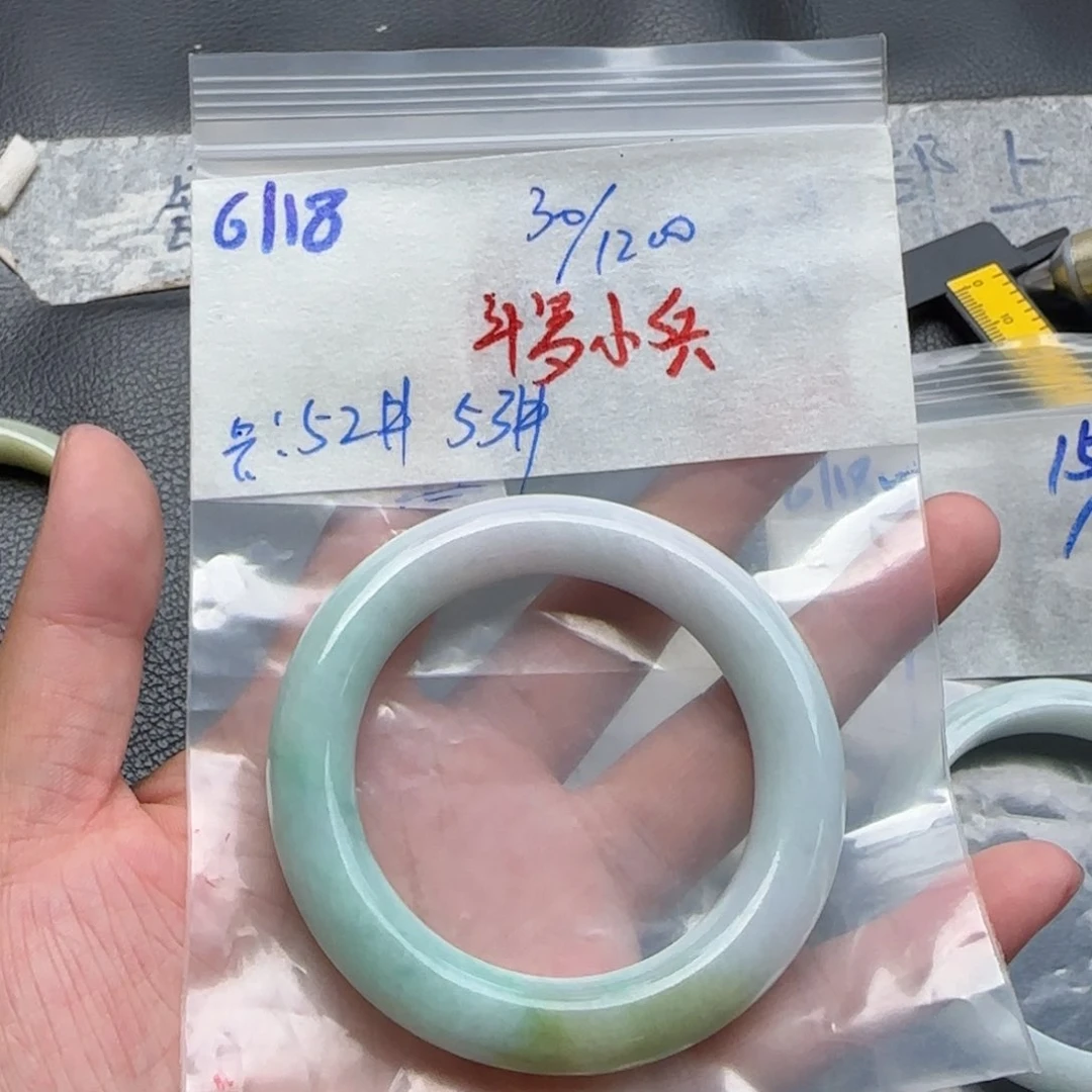 定制翡翠未镶嵌斗**兵