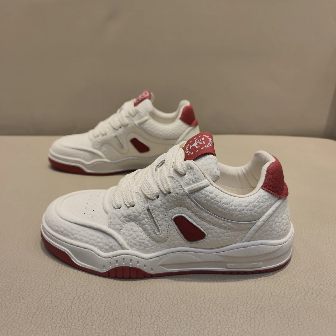 男鞋2025秋冬新款时尚百搭舒适皮面休闲运动轻便男潮鞋单棉同款