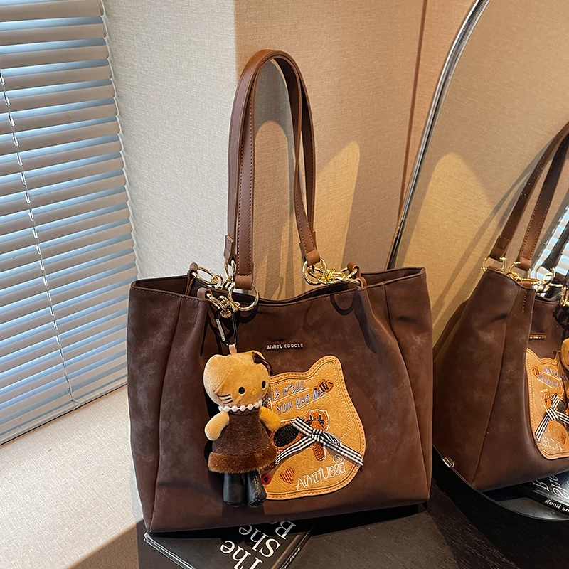 艾米兔女包2025新款潮流时尚韩版学院风休闲大容量简约单肩托特包