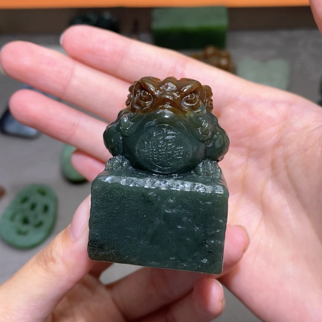 和田玉未镶嵌颈饰静**凉