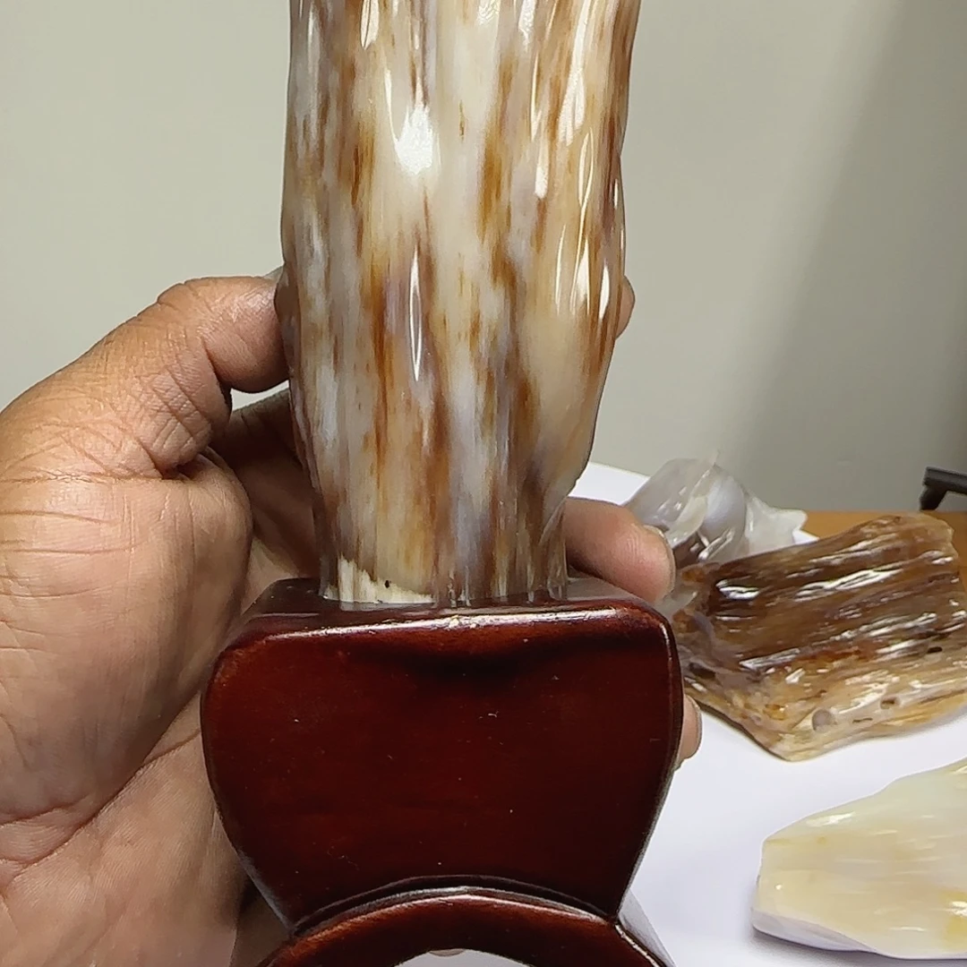 硅化玉未镶嵌摆件