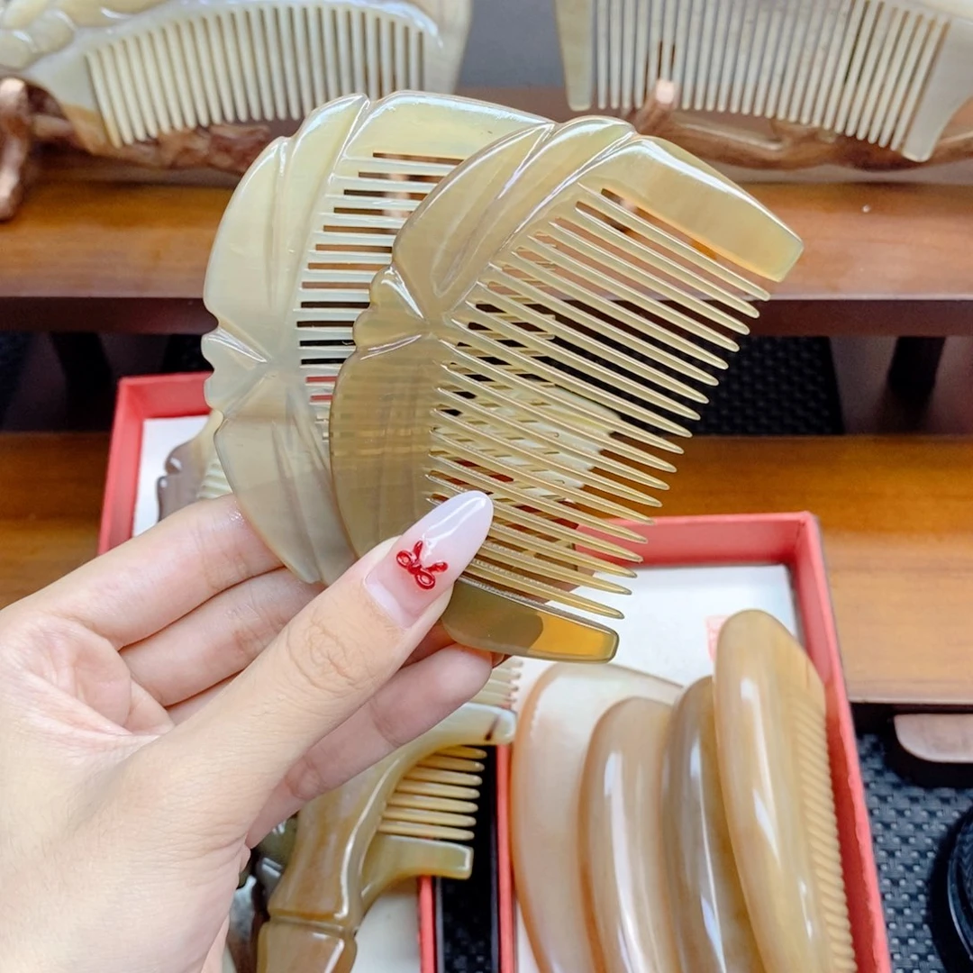 纯手工制作纯牛角梳子