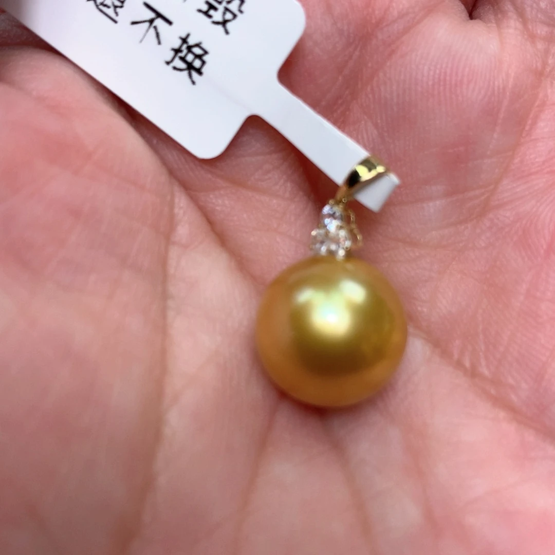 颈饰18K金镶嵌海水珍珠