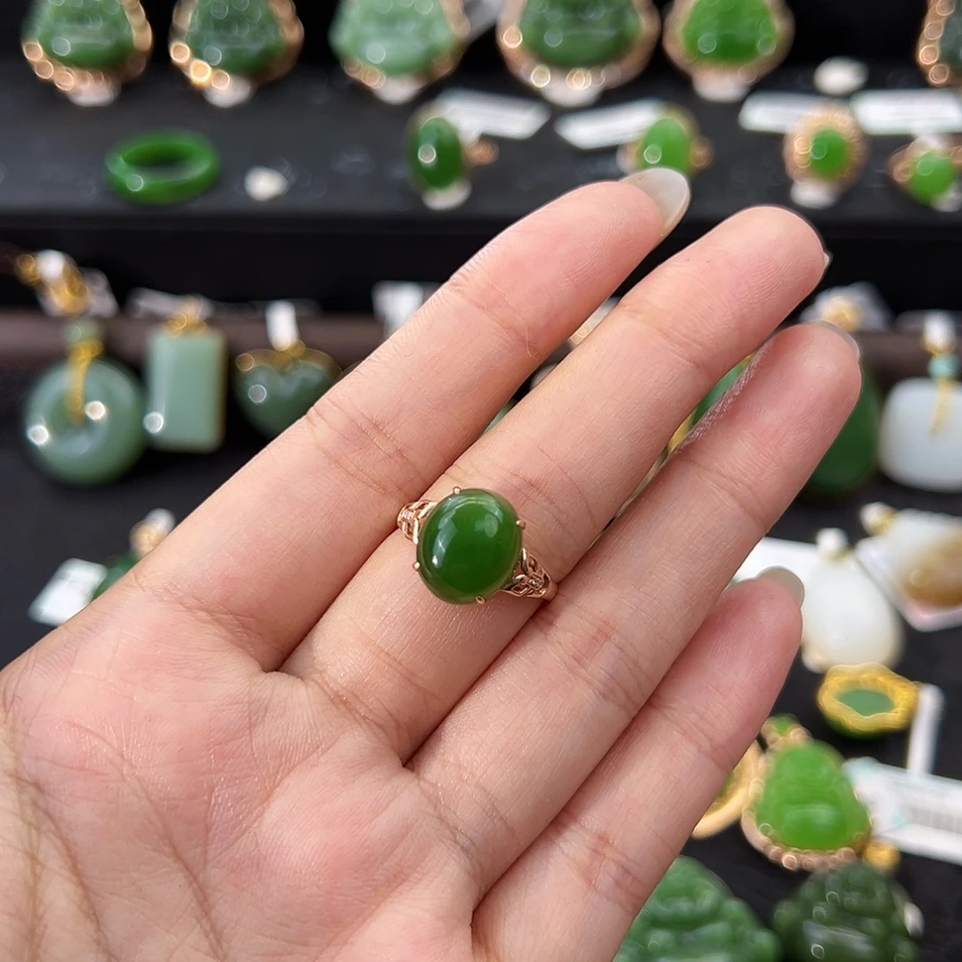 小***红和田玉（碧玉）18K金镶嵌戒指蛋面12*10