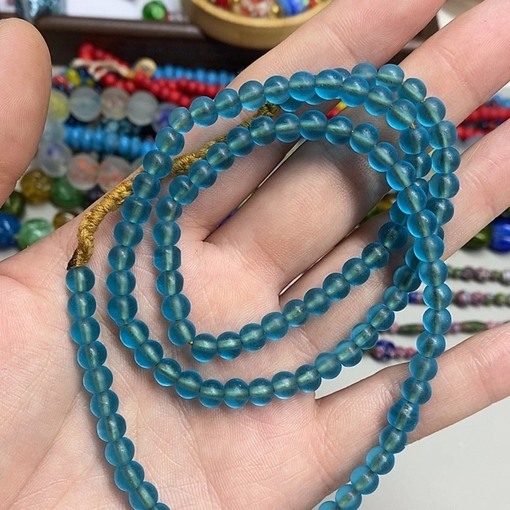 颈饰琉璃琉璃光柱