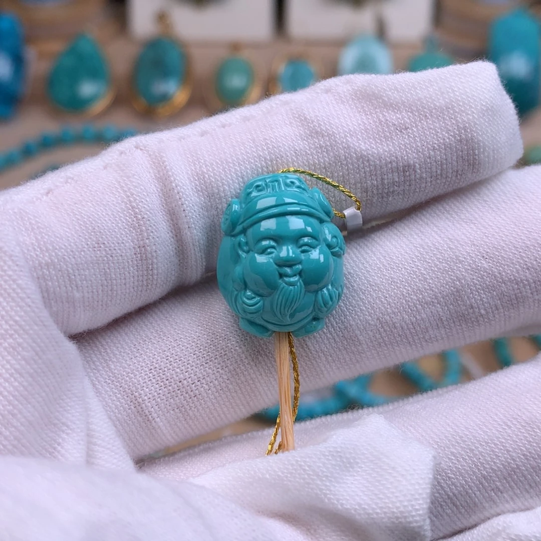 绿松石未镶嵌珠宝奇石