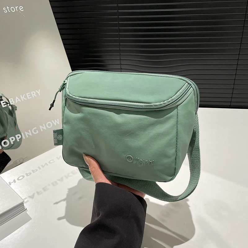 轻便小巧包包女时尚百搭小方包牛津帆布时尚女包包单肩斜挎手机包