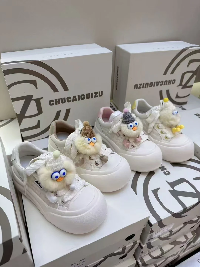 真皮厚底百搭休闲鞋女2024新款舒适增高板鞋运动松糕鞋