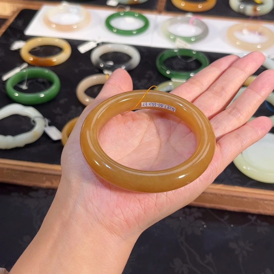 和田玉未镶嵌手镯  「且末蜜糖」