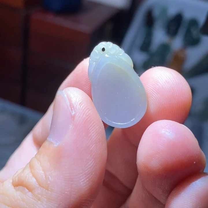 翡翠颈饰未镶嵌好