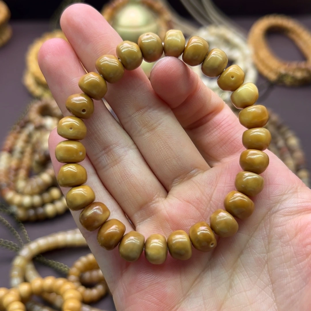 小***哥吊坠龙脊菩提原籽