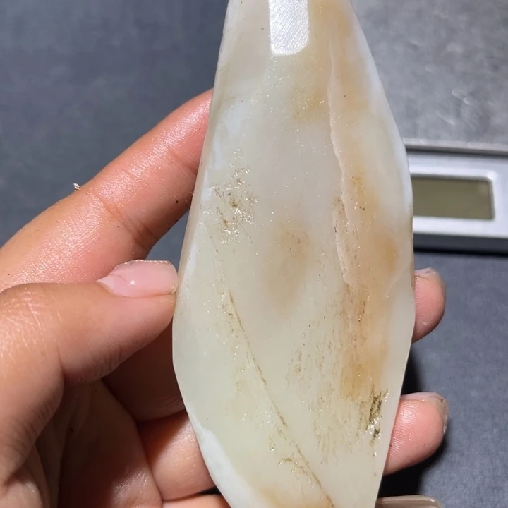 和田玉（糖玉）未镶嵌把件