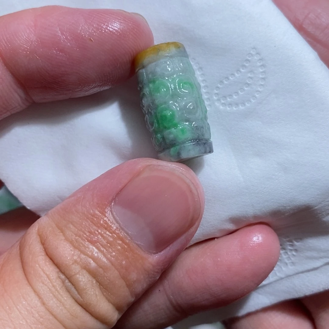 定制翡翠未镶嵌吊坠