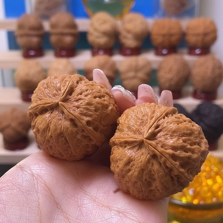 文玩核桃吊坠凹江龙26