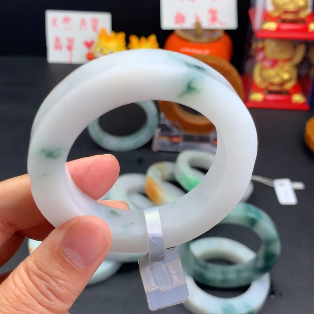 定制翡翠手镯未镶嵌