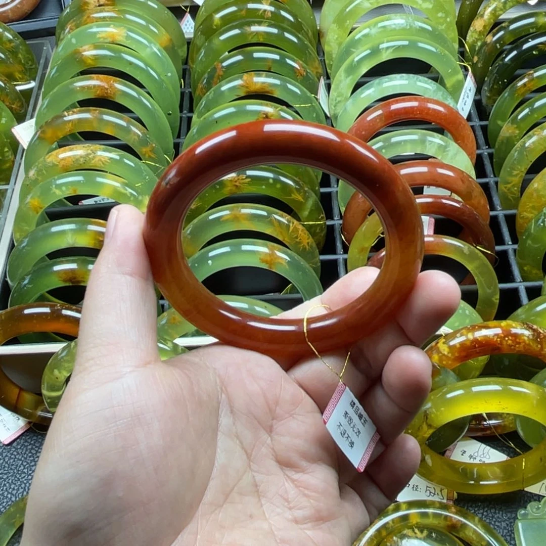 未镶嵌蛇纹石玉手镯有瑕