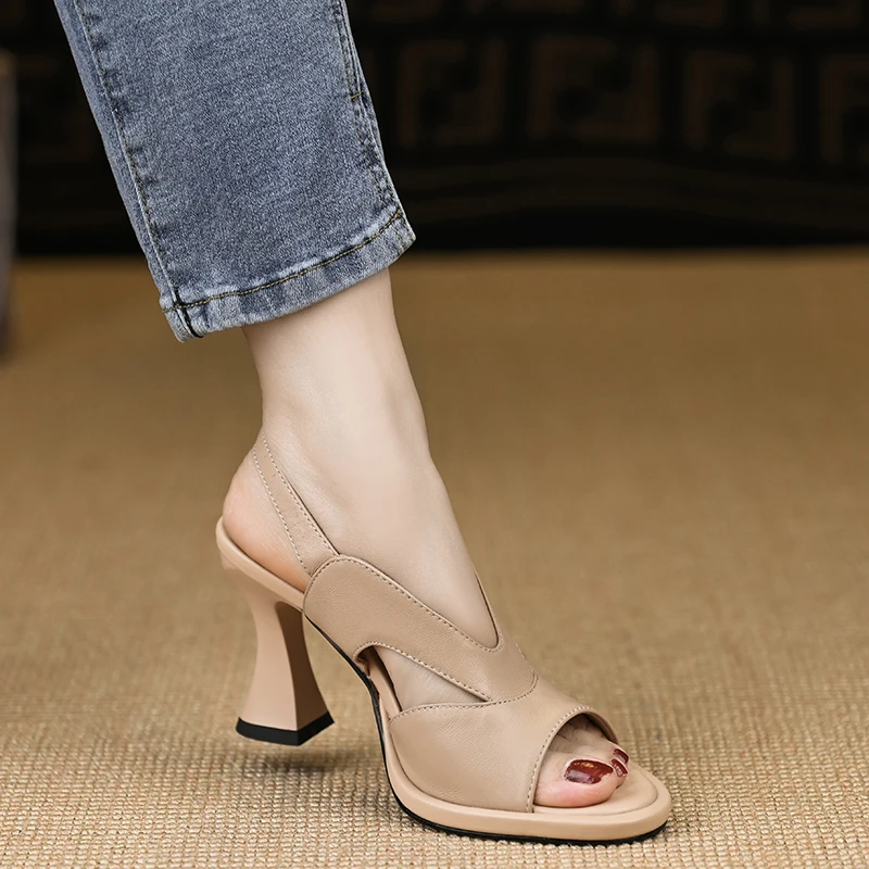 真皮鱼嘴高跟凉鞋女夏新款8cm粗跟防水台厚底露趾一字带时装凉鞋