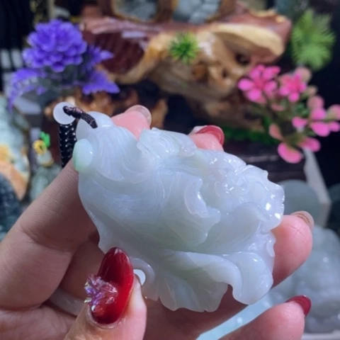 【闪购商品】颈饰未镶嵌翡翠菜