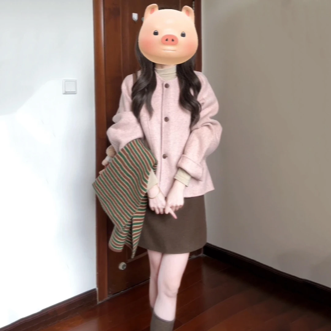 赫本风粉色毛呢外套女款秋季2026年新款高级感小个子短款呢子大衣