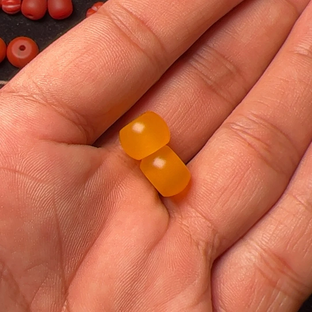 玛瑙/玉髓配饰未镶嵌粉**?