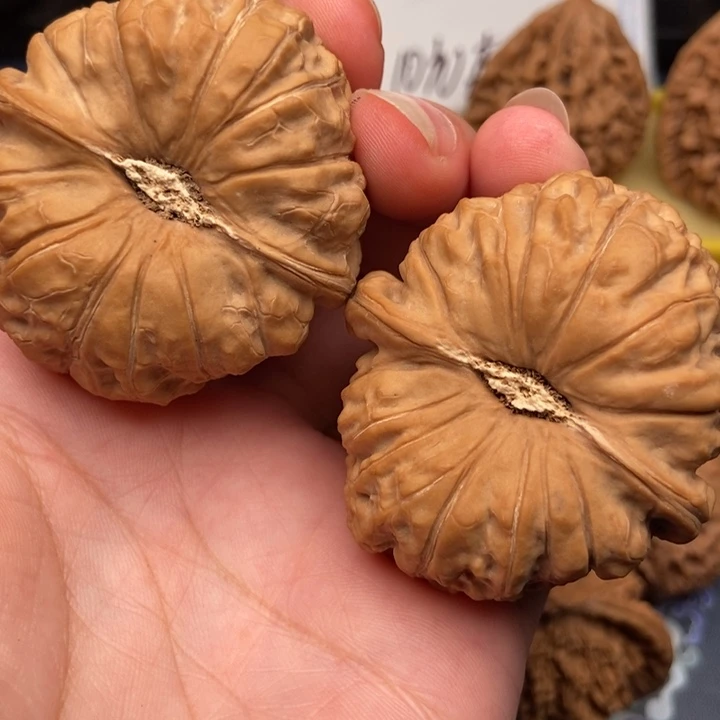 L***L手串/手链核桃南瓜