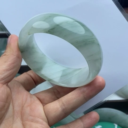石英质玉（金丝玉）未镶嵌手镯