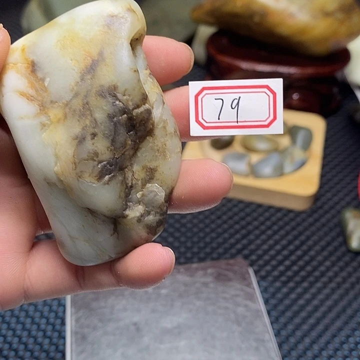 和田玉（糖玉）未镶嵌挂件79