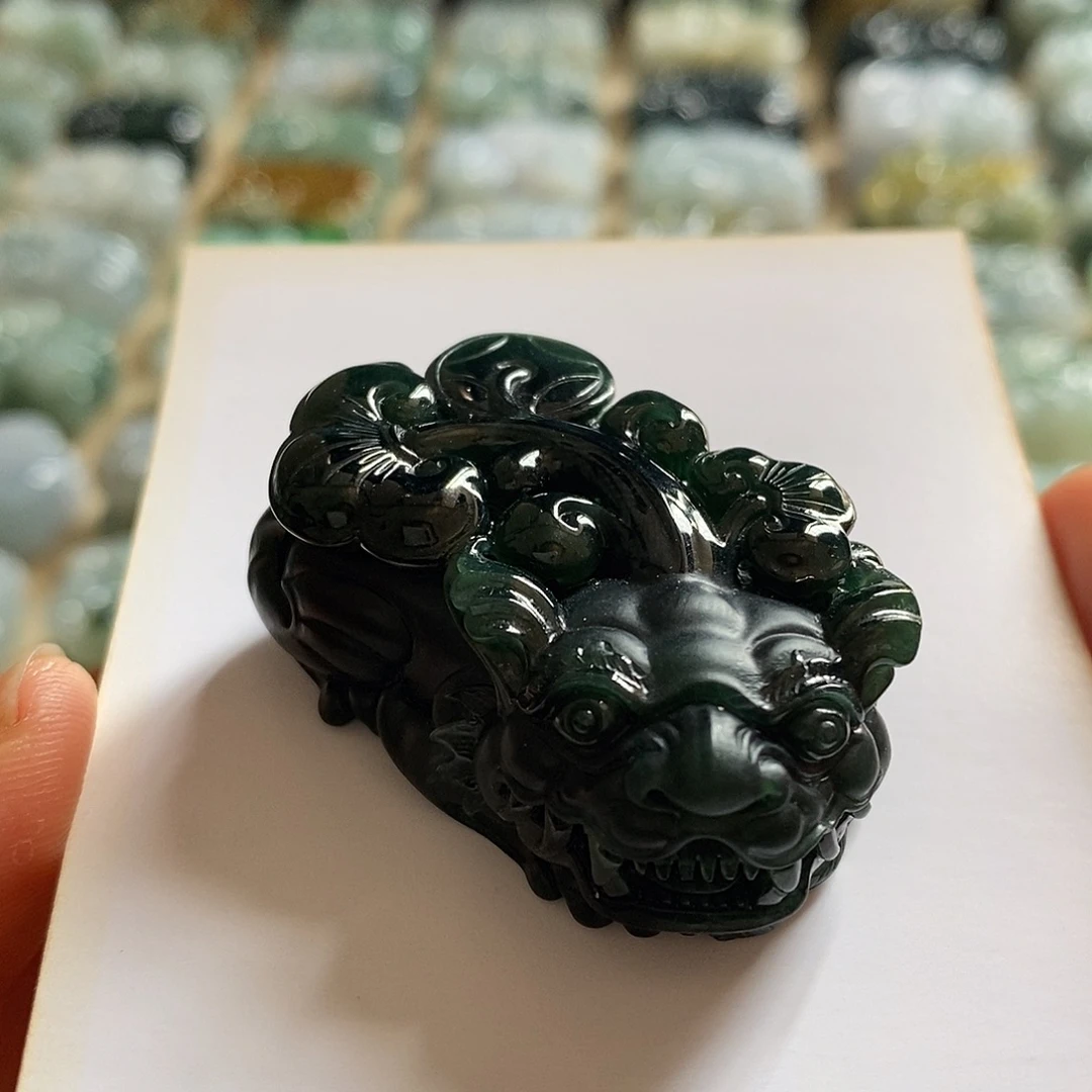 翡翠未镶嵌颈饰天然翡翠貔貅吊坠