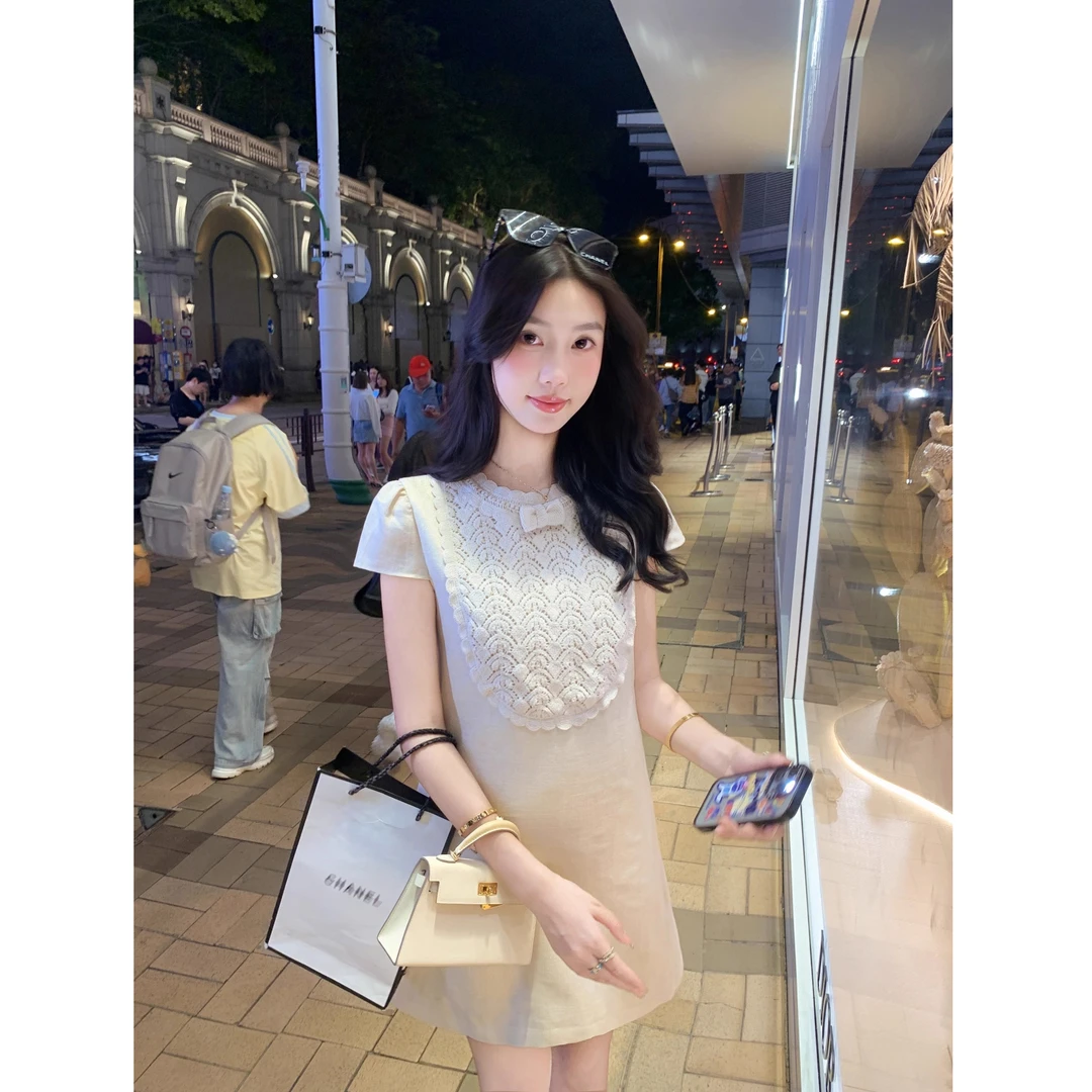 小盖袖设计感针织连衣裙女2025超火巨好看收腰名媛风显瘦气质裙子
