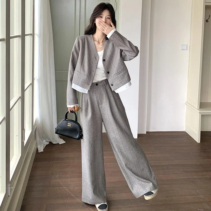 条纹撞色西装外套阔腿裤套装女2025开春穿搭一整套小香风气质高级