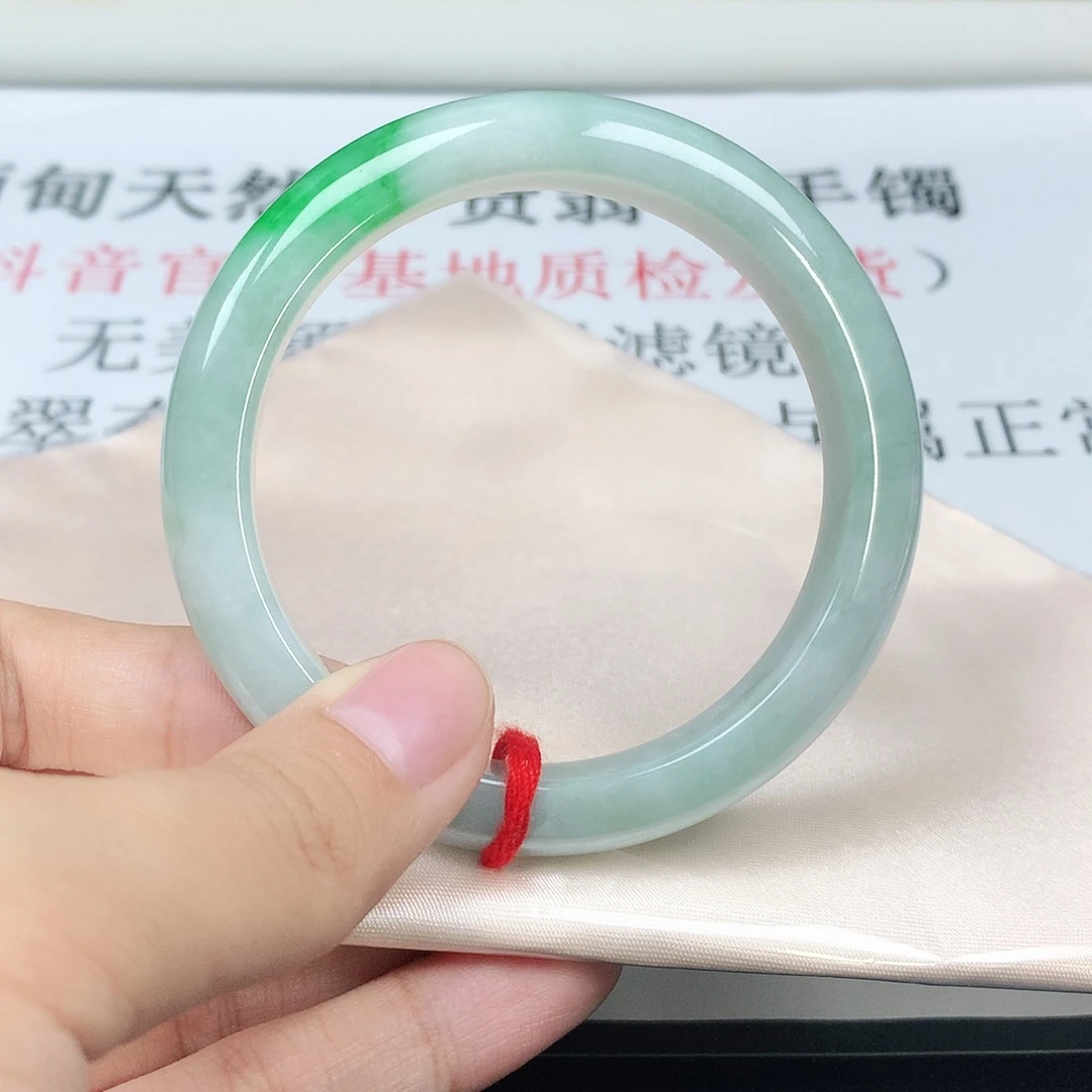 翡翠手镯未镶嵌8506正