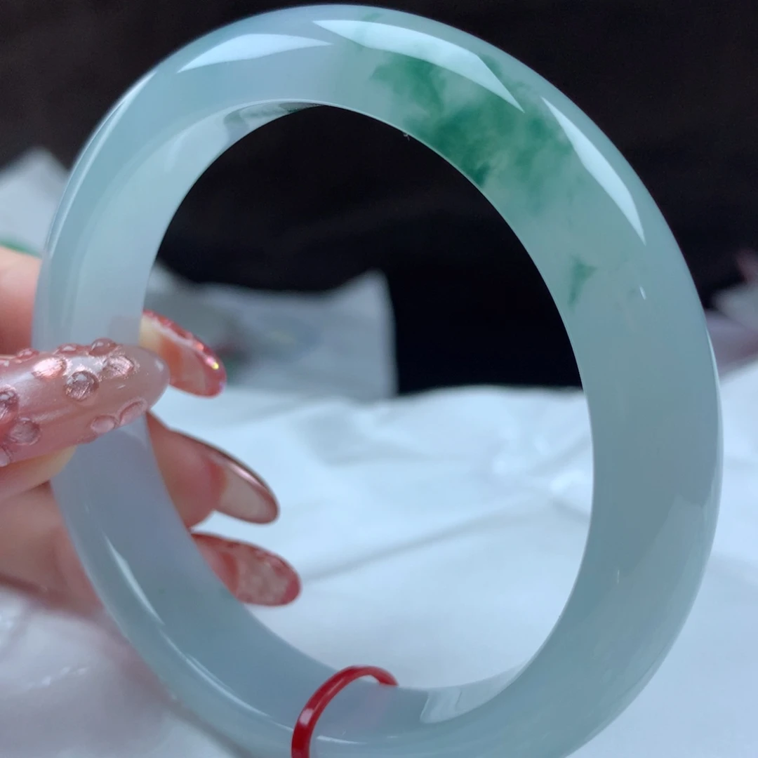 未镶嵌手镯翡翠97200。