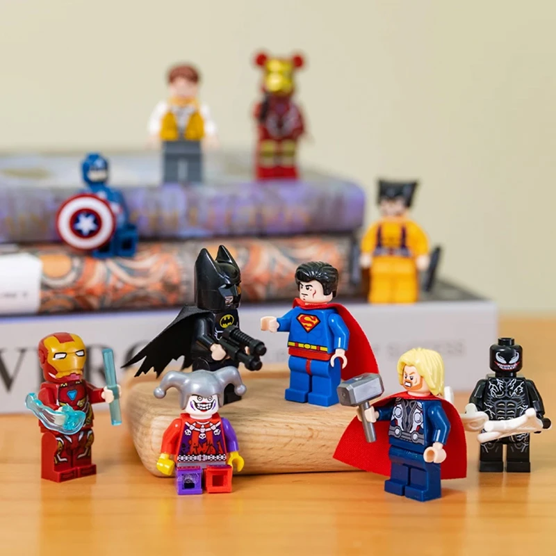 凹凸曼黄色工艺人仔系列乐高人偶炫卡黄金版益智拼装玩具礼物动手