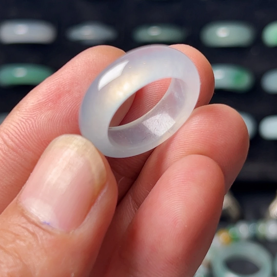 定制翡翠未镶嵌圈口15号