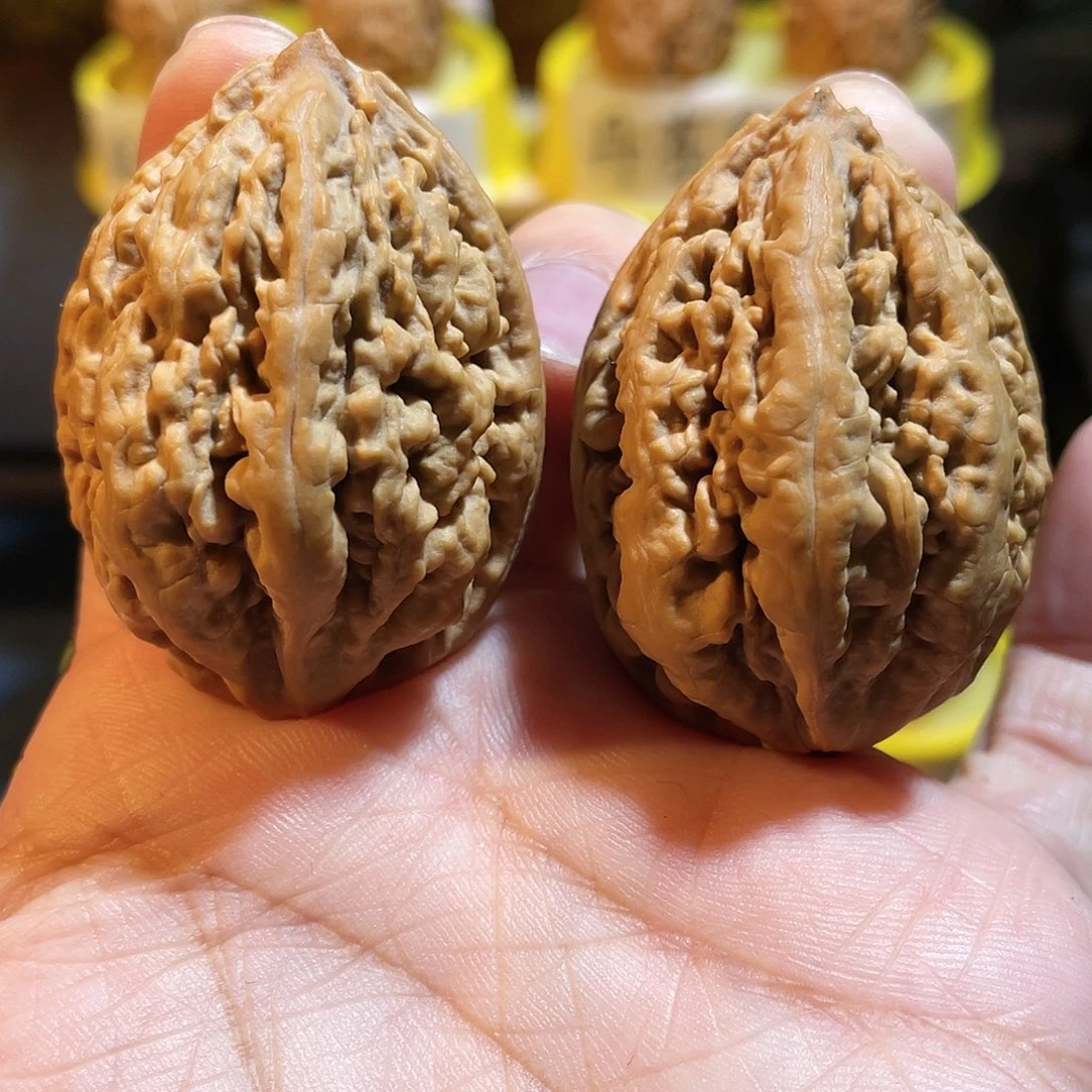 文玩核桃吊坠金梭子