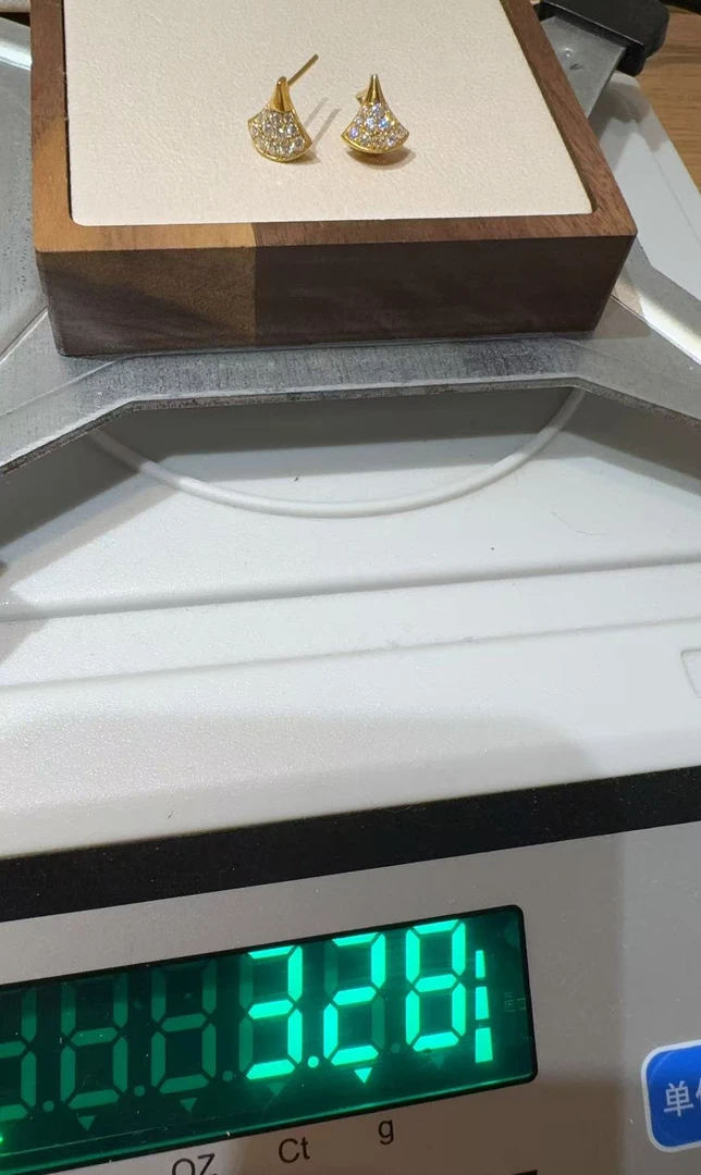 足金精品工艺耳饰