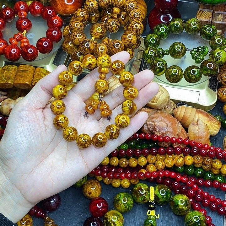 松木琥珀木文玩手串