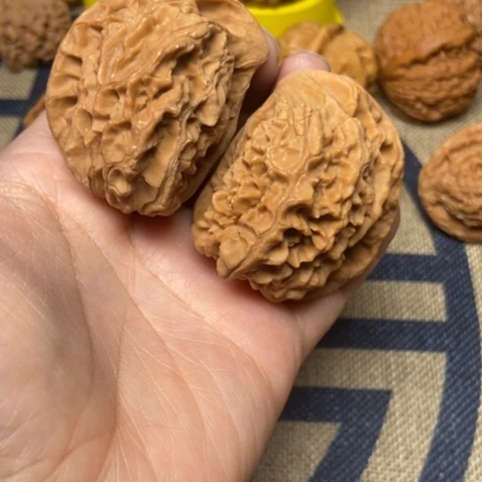 吊坠文玩核桃一**流座山雕半壁
