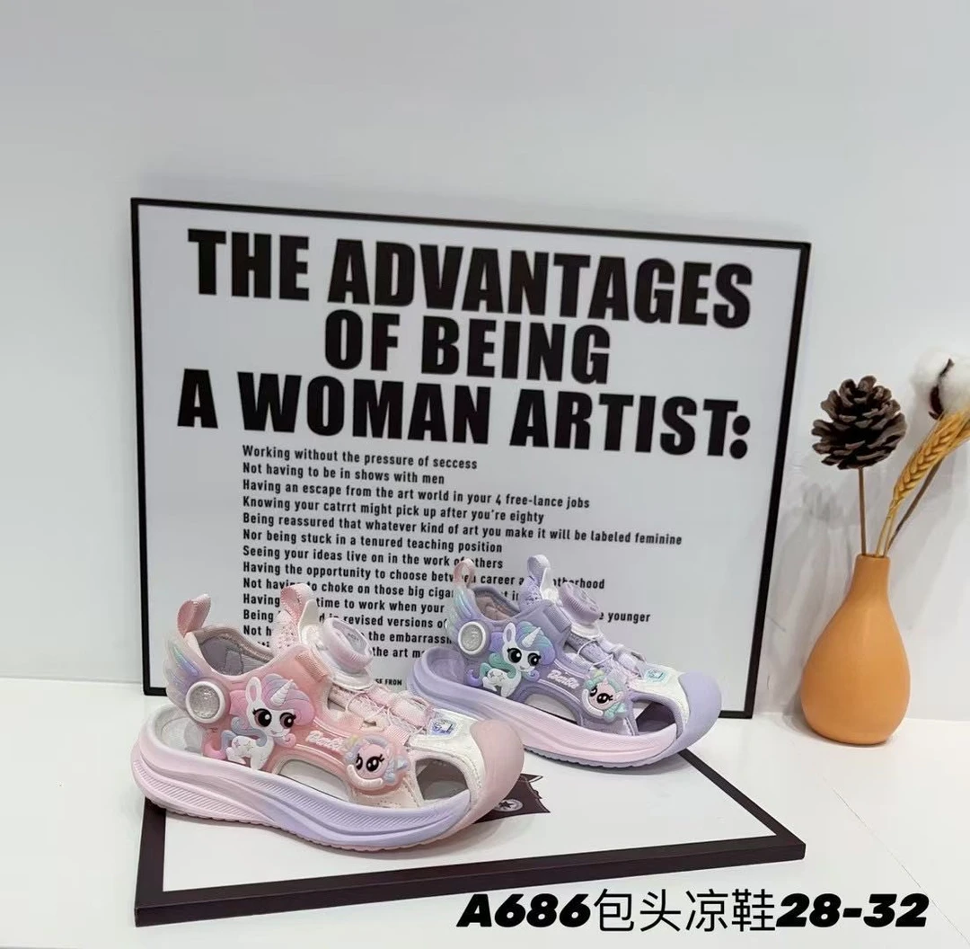 【新疆包邮】夏季新款包头旋转纽扣亮灯小马凉鞋Z46