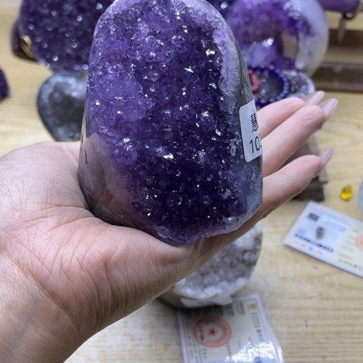 未镶嵌水晶大型摆件（非配饰）