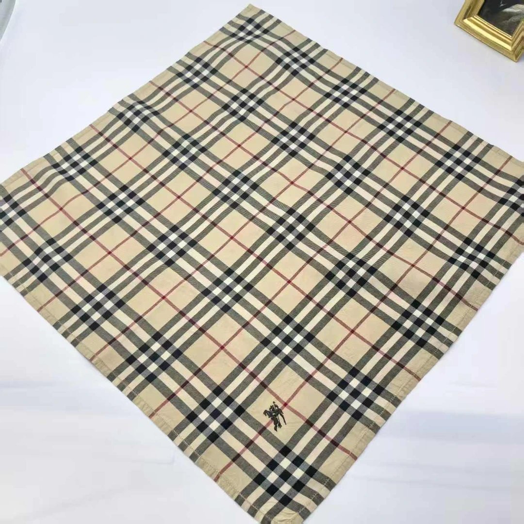 95新 BURBERRY/博柏利 海囤/巴宝莉/丝巾/yy10638