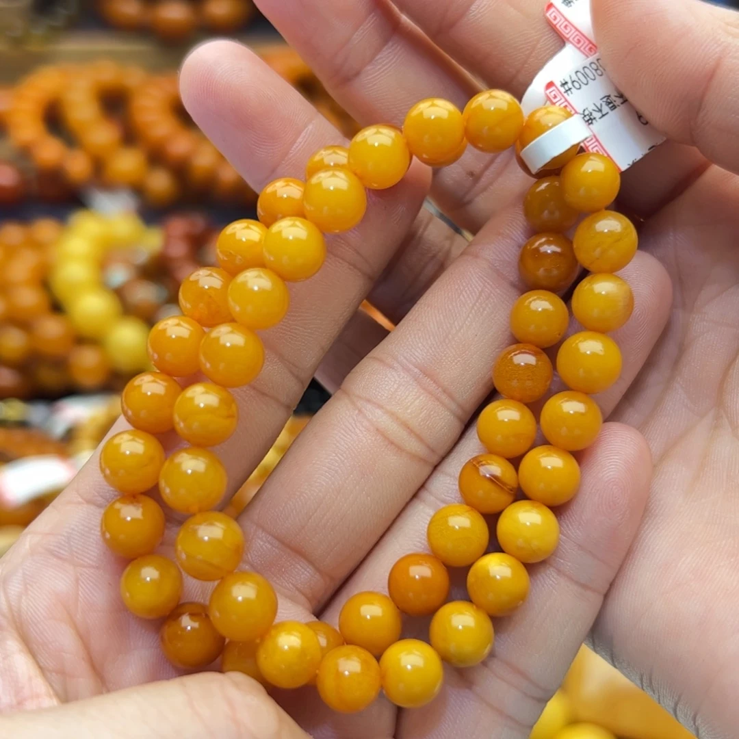 琥珀未镶嵌珠宝奇石多样性发其一