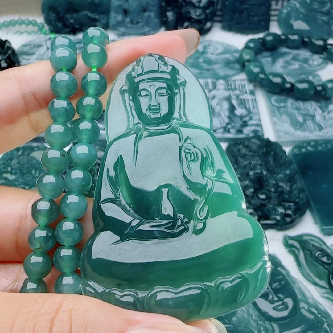 颈饰未镶嵌翡翠多样性发货天然的A货翡翠
