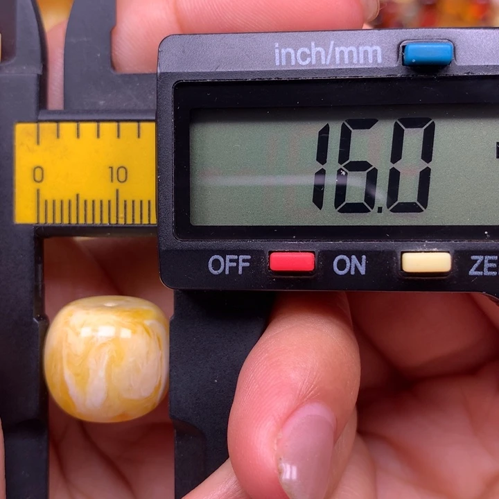 非金属仿琥珀配饰052