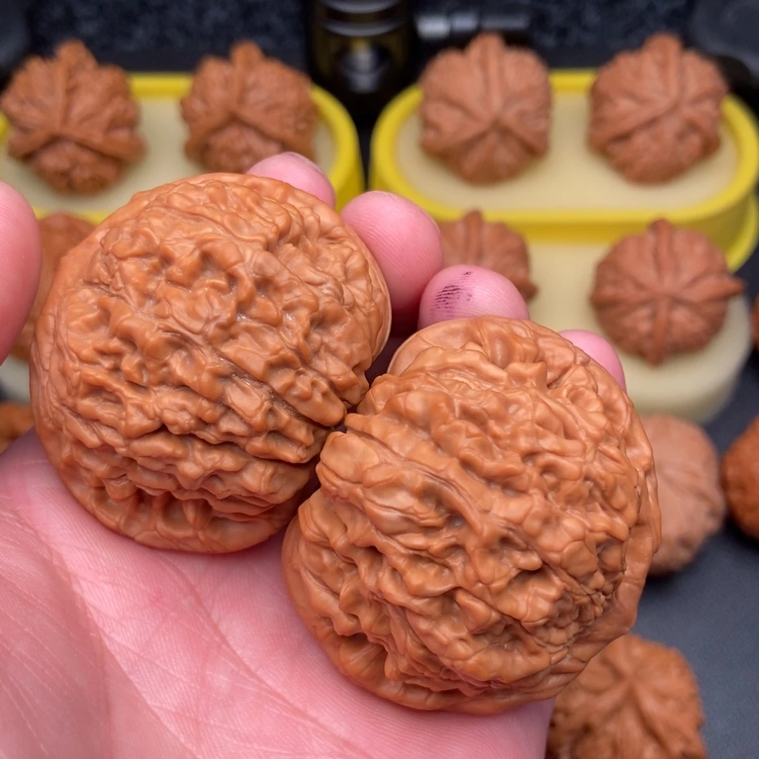 把件文玩核桃嘎哒纹官帽48